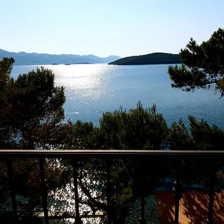 Old Town Sea Front M&m *