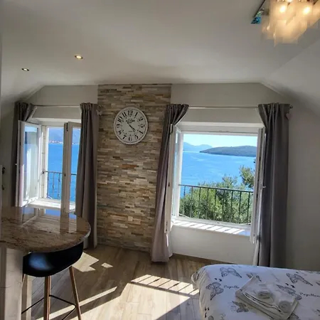 Old Town Sea Front M&m