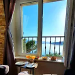Old Town Sea Front M&m Daire Korčula